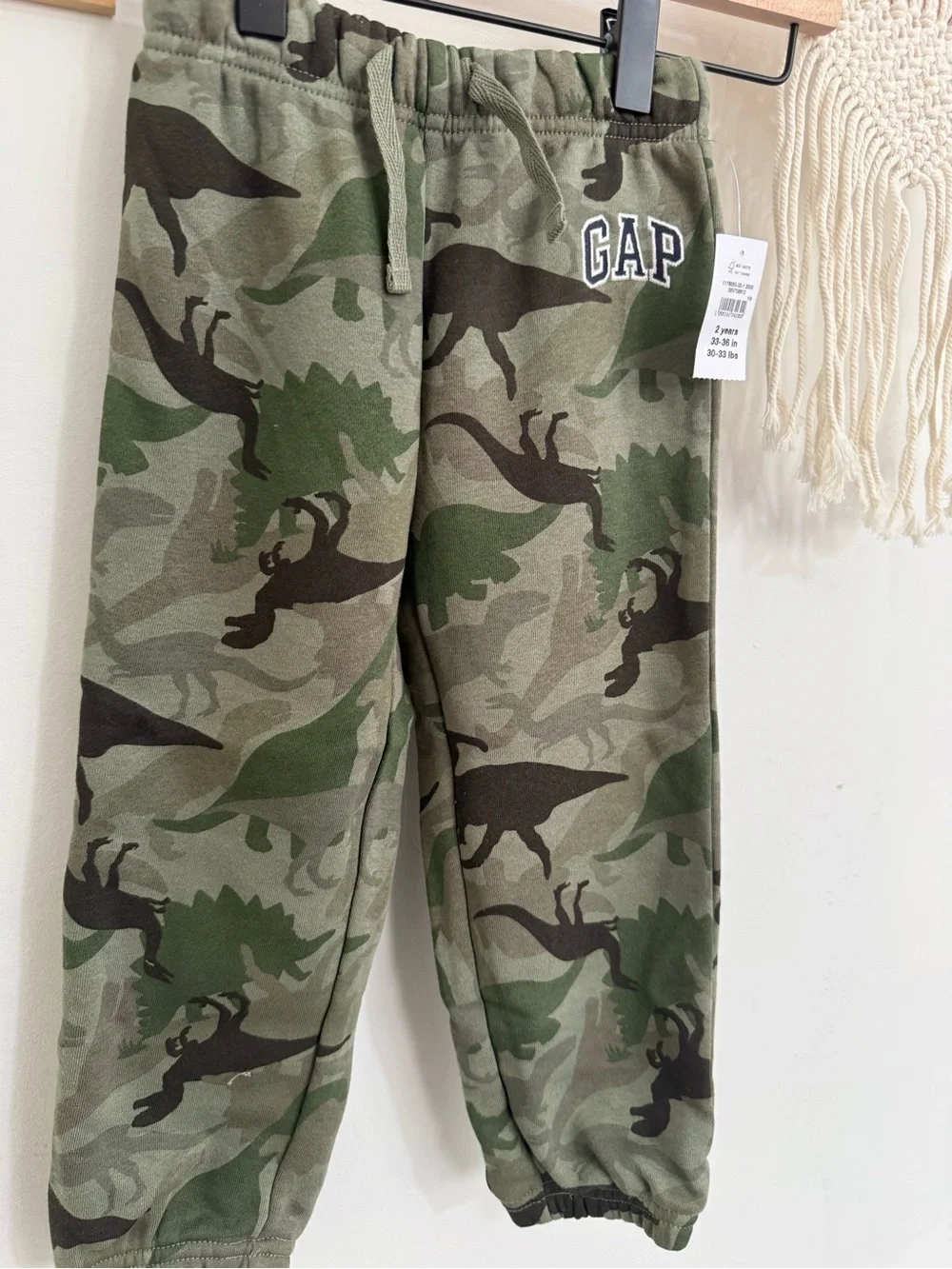 GAP - 2y - NWT camo dino sweatpants